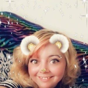 Meet your Posher, Hailey